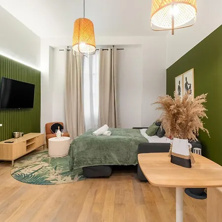 Apartment Charming Parisian Paris